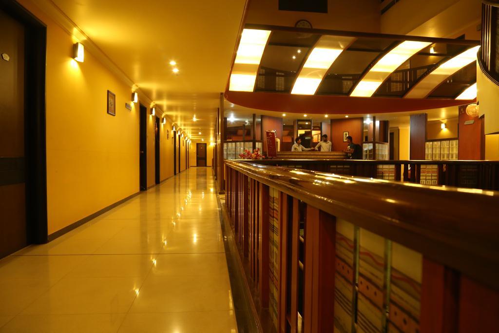 Hotel Metropolis Hubli Eksteriør billede