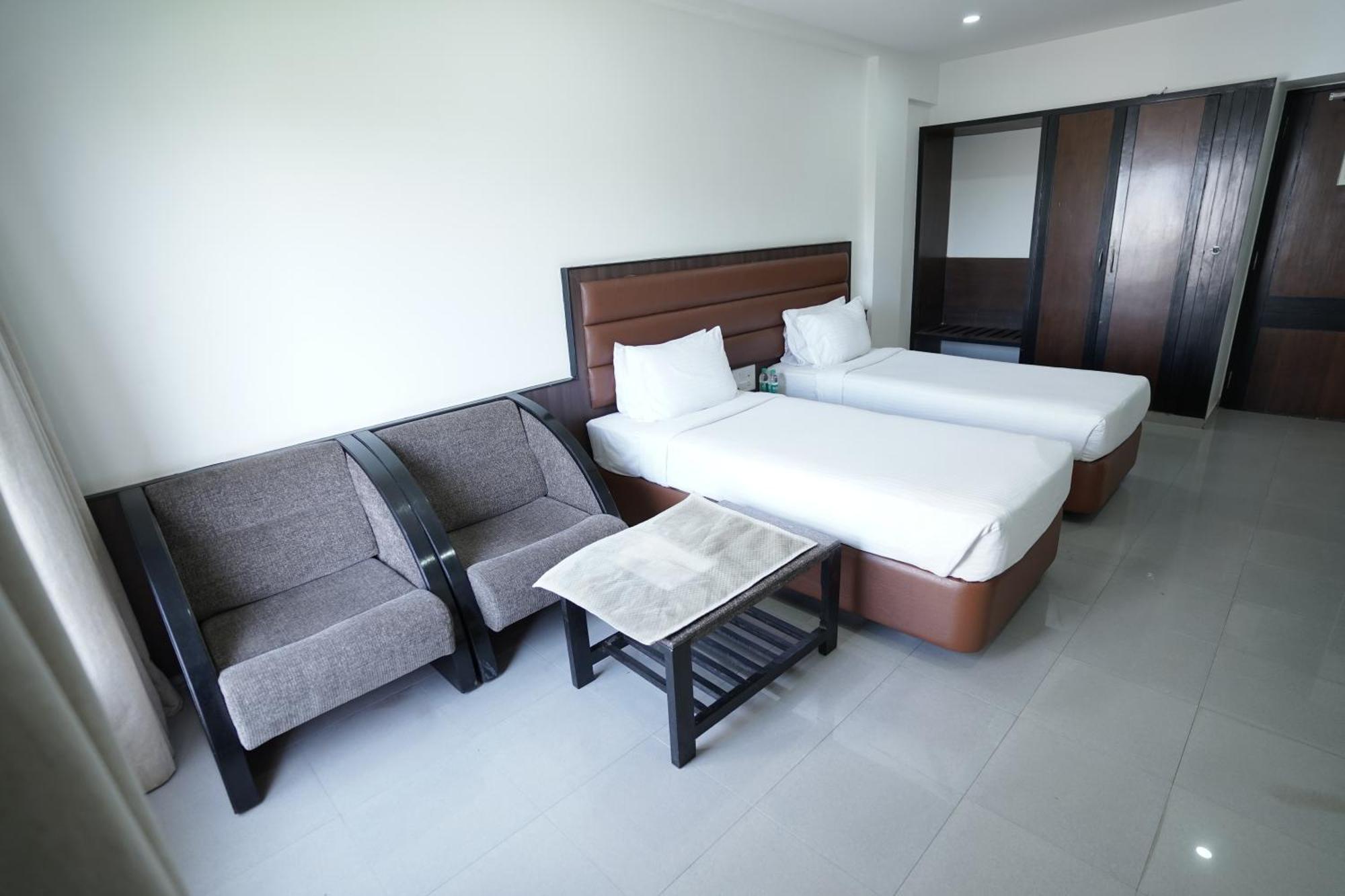 Hotel Metropolis Hubli Eksteriør billede