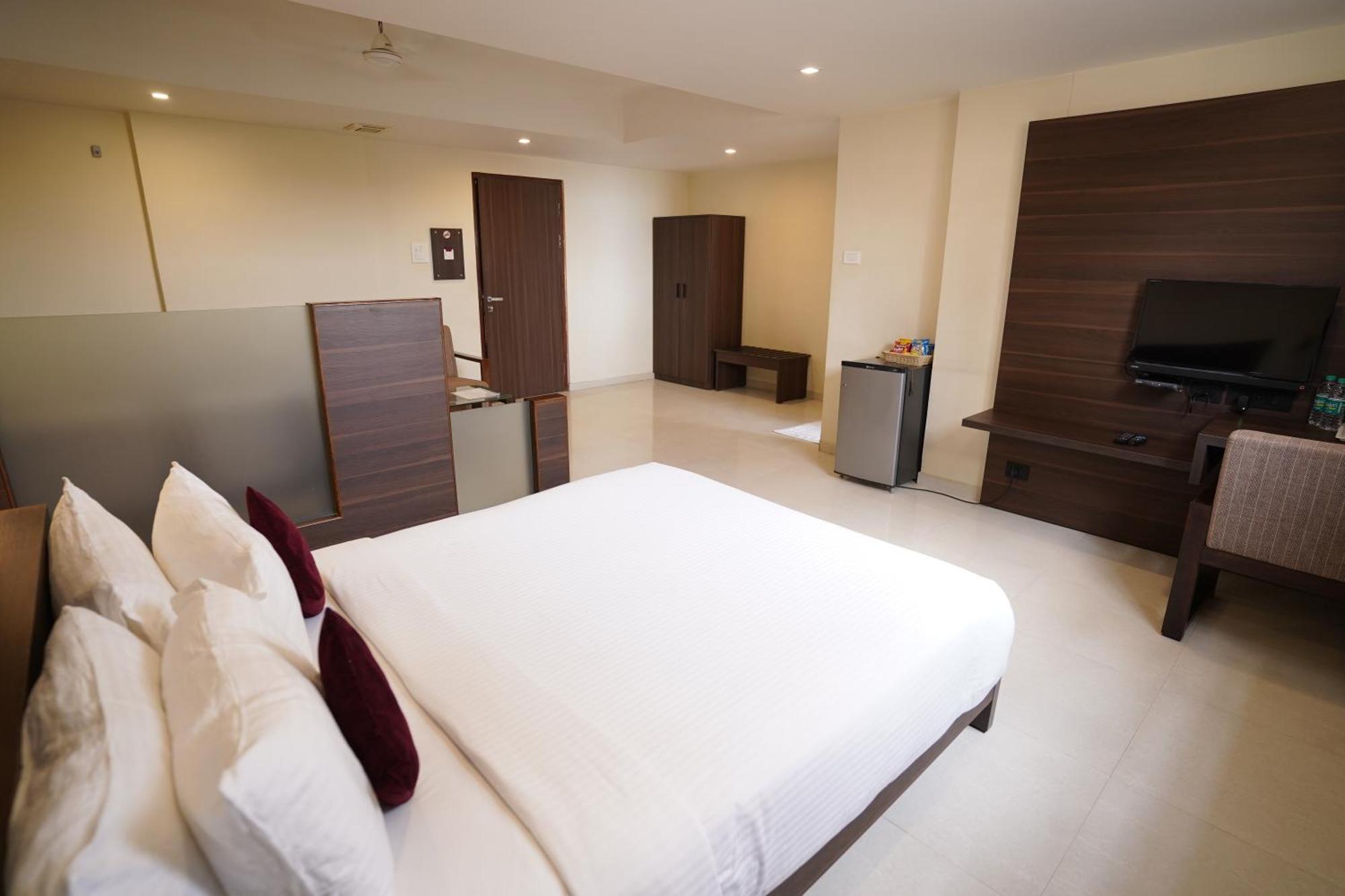 Hotel Metropolis Hubli Eksteriør billede